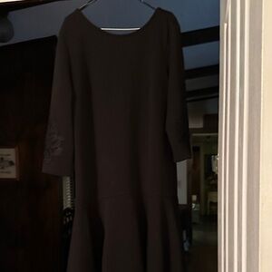 Madison Leigh Elegant Black Dress